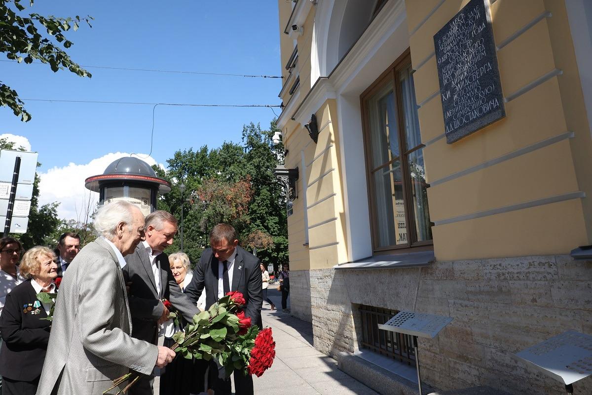 Авторскую рукопись партитуры Седьмой симфонии Шостаковича представят в рамках проекта «Партитура памяти»