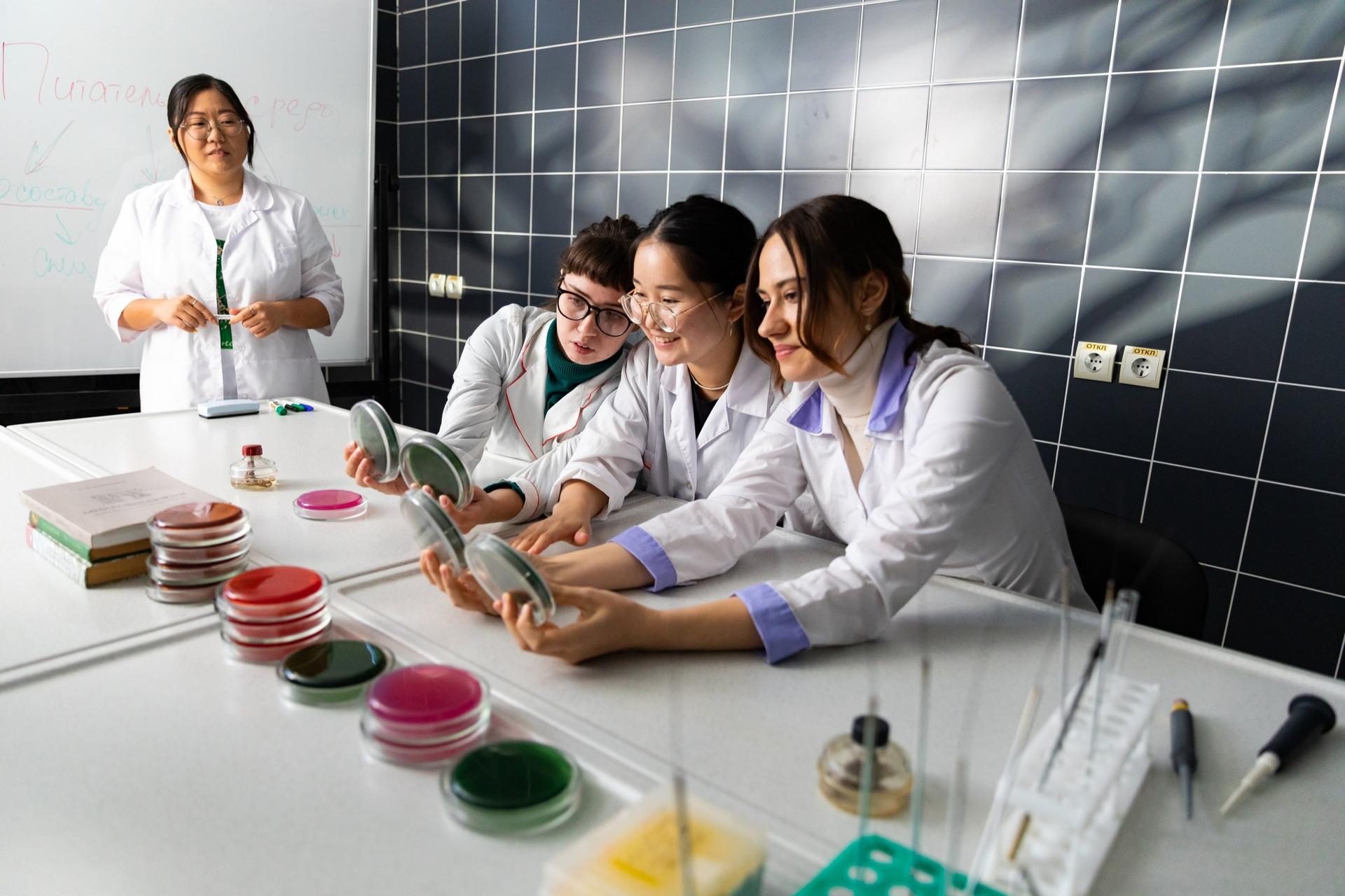 Во Владивостоке снимают первый в России документальный фильм о женщинах-ученых