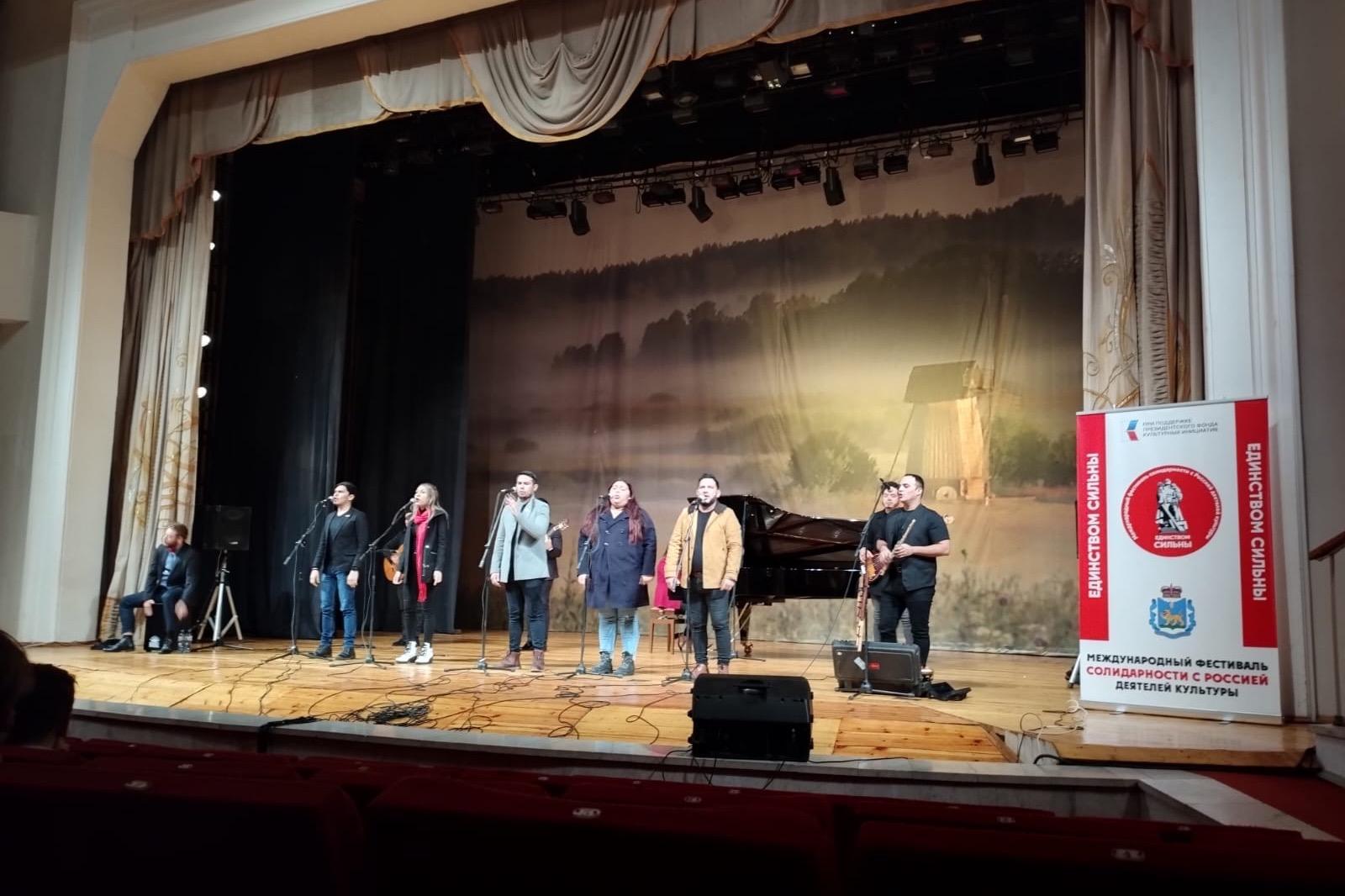 В Пскове фестиваль в поддержку культуры РФ собрал более 1 тысяч зрителей