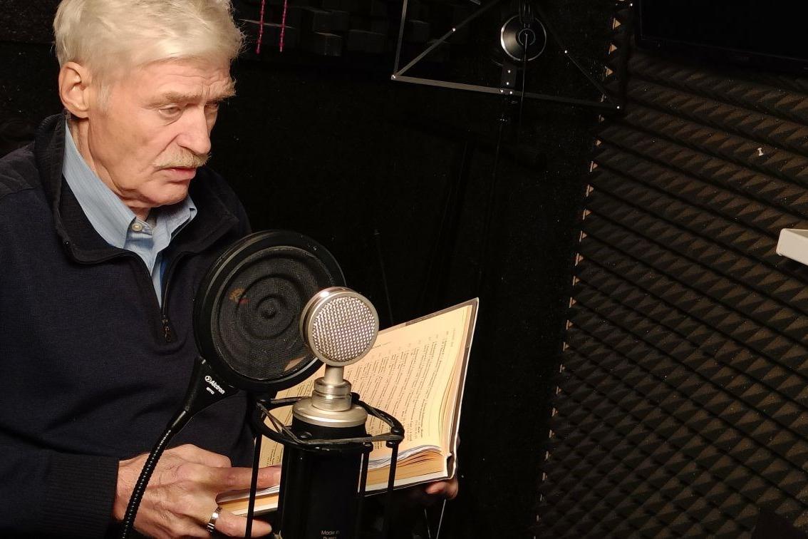 «Для меня это открытие»: актёр Борис Щербаков дал интервью о Чехове и Сахалине