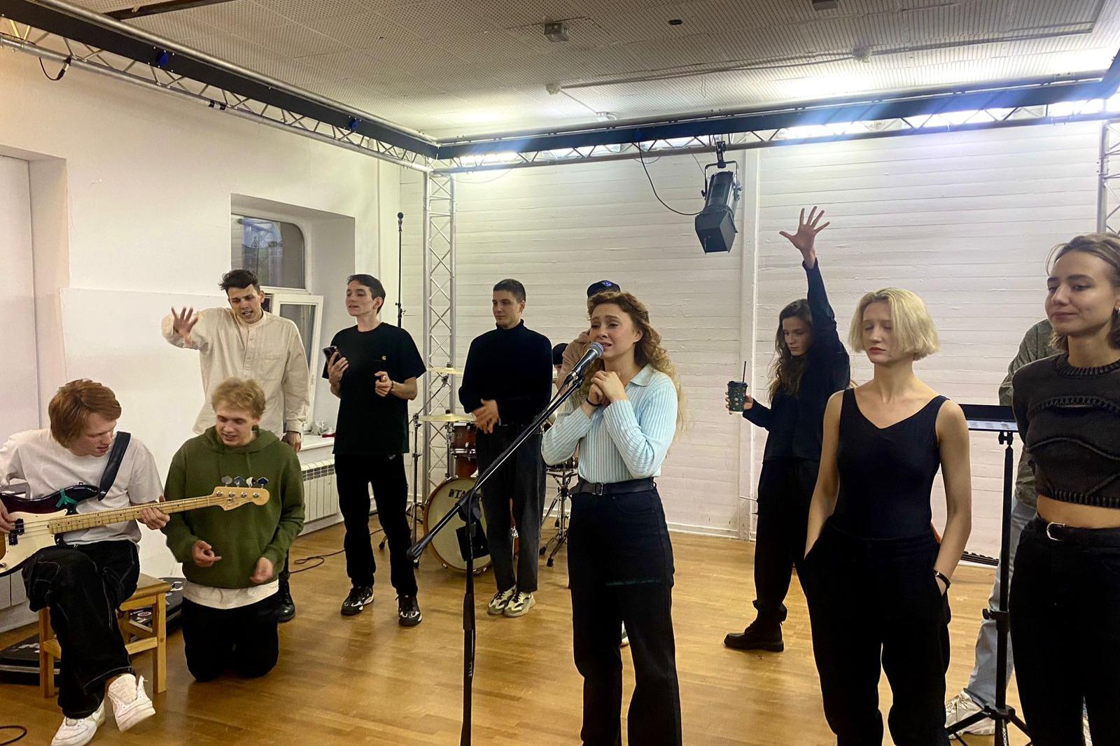 В Москве назовут лучших молодых режиссеров: закрывается фестиваль «Биеннале театрального искусства. Уроки режиссуры»