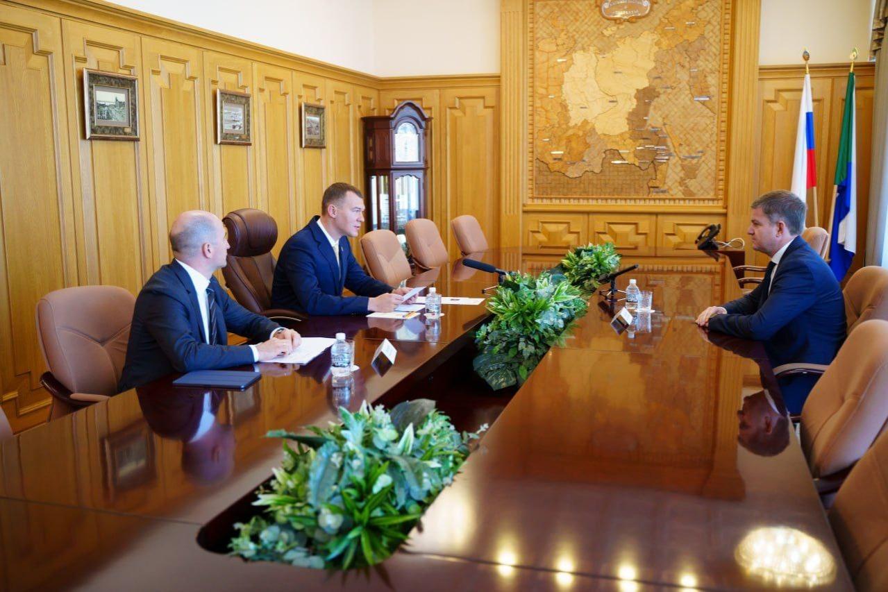 Генеральный директор ПФКИ Роман Карманов обсудил в Хабаровске развитие креативной отрасли и принял участие в открытии фестиваля анимационного кино