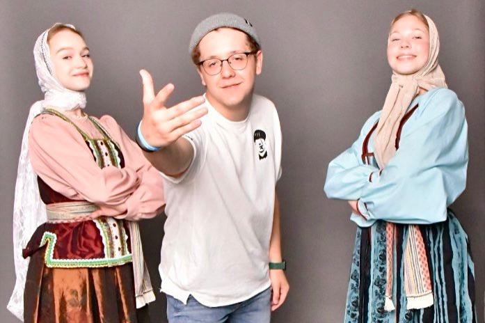 Смешать, но не взбалтывать: в Челябинске в одном творческом проекте объединят народный танец и хип-хоп