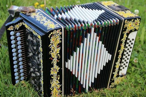 Более 100 музыкальных инструментов войдут в экспозицию музея гармони в Ивановской области