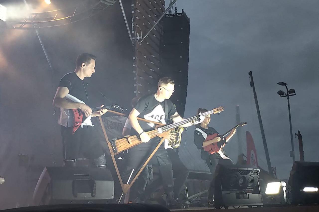 В Петербурге состоялась премьера шоу «Опера против Рока»