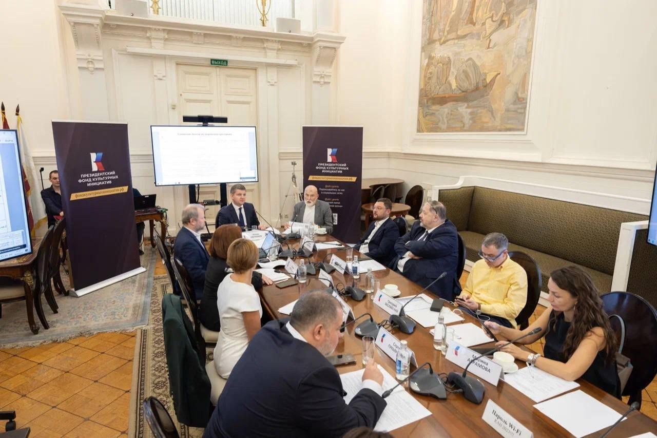 9 899 проектов прошли независимую экспертизу в рамках второго грантового конкурса 2023 года ПФКИ