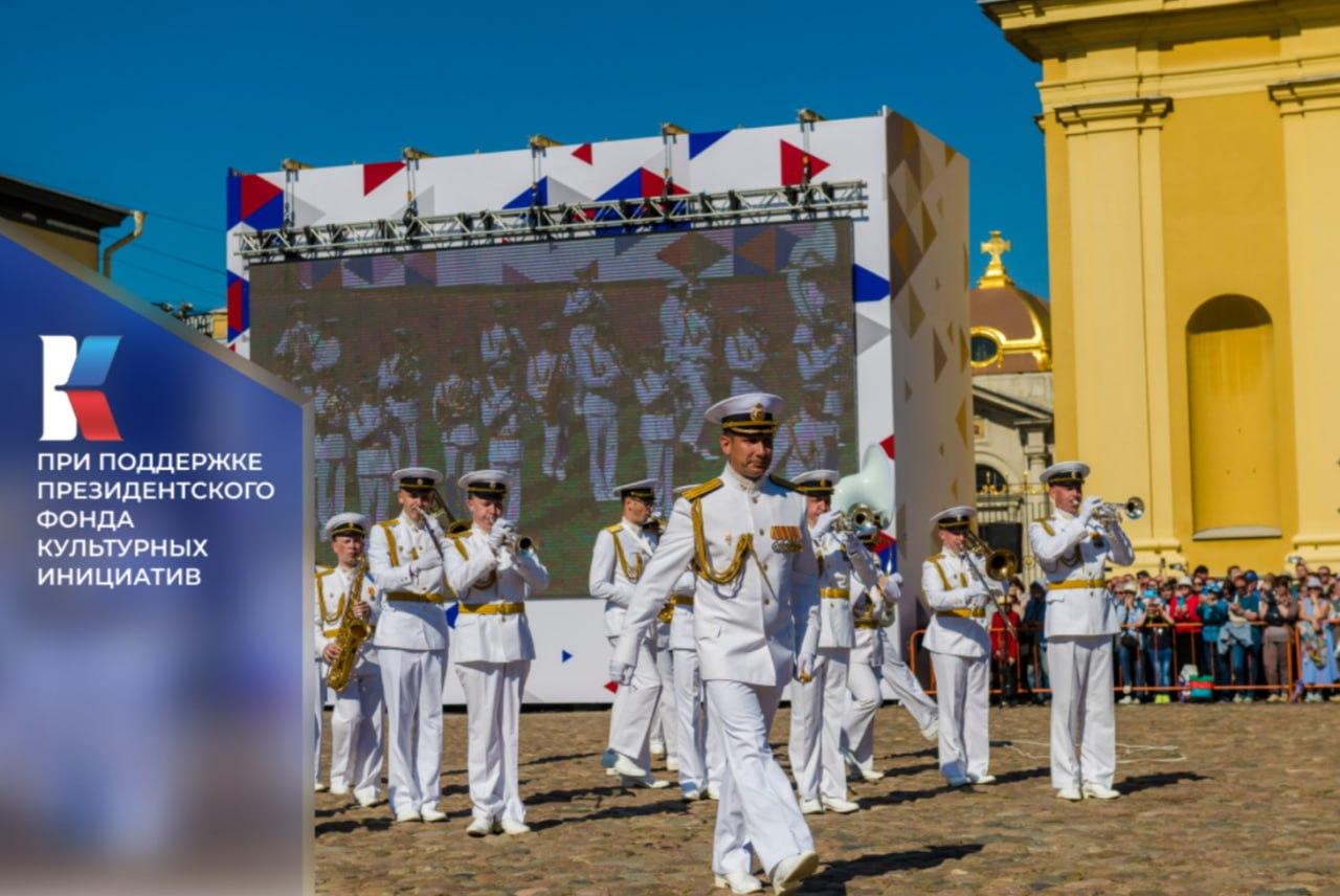 Оркестр Военно-морской академии имени Кузнецова сыграет известные песни в Приморском парке Победы Петербурга