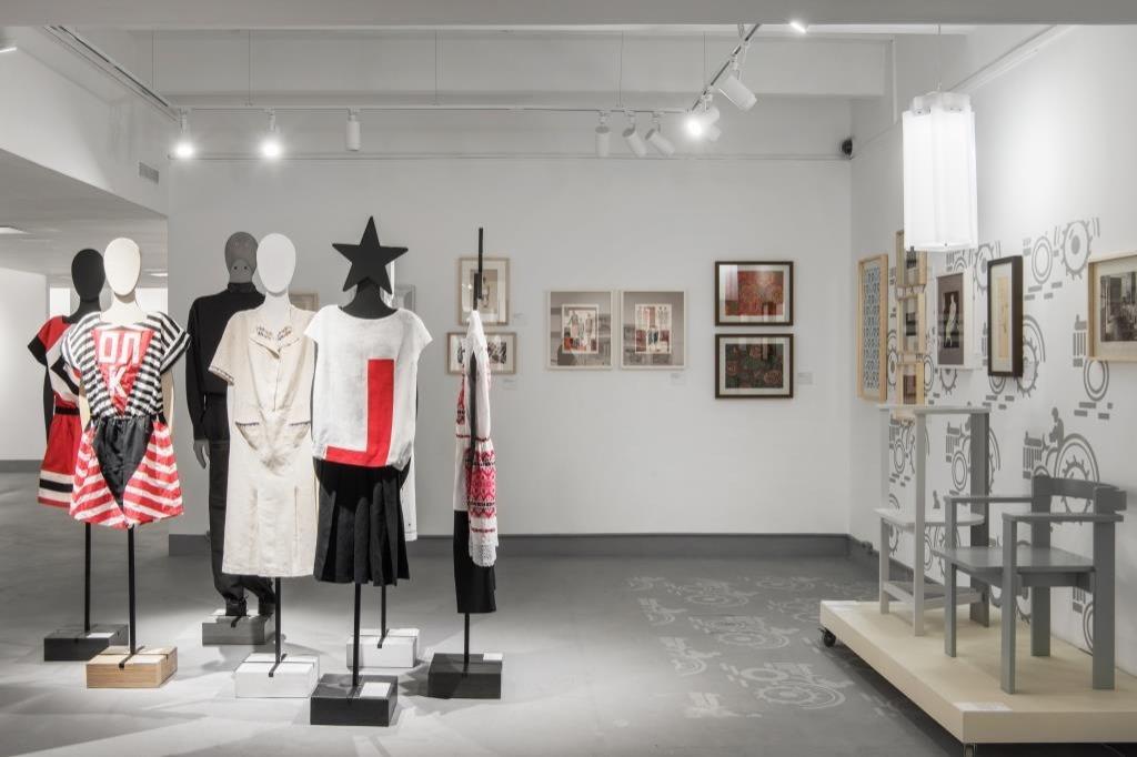 Приглашаем на выставку «История российского дизайна. Избранное III»