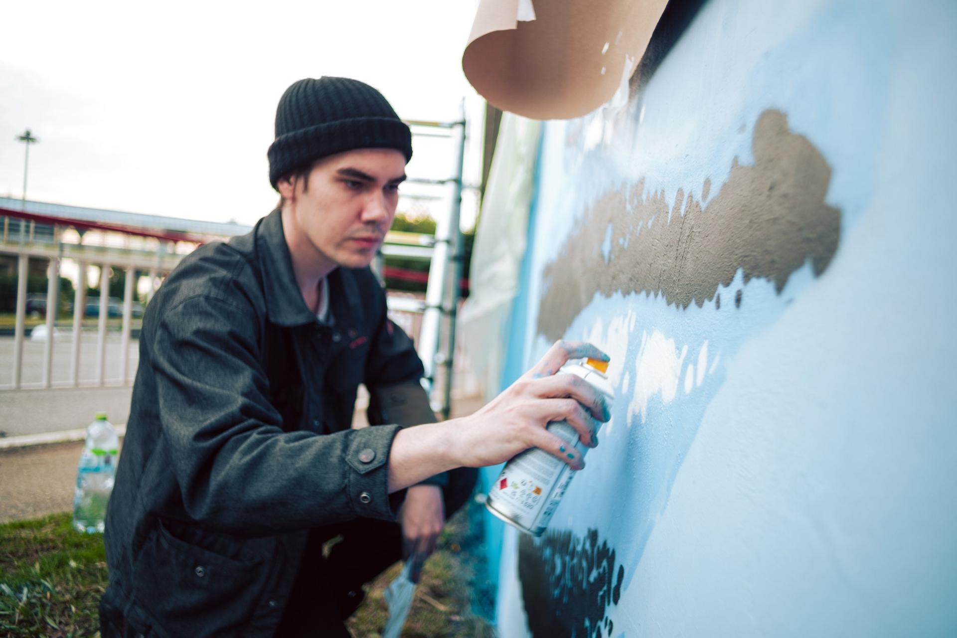 Уличные художники из 11 стран распишут фасады домов в «Сириусе»