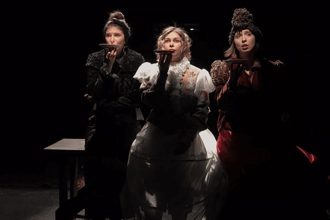 Театр покажет: пьесы для подростков, новая «большая» опера, конкурсы для молодых режиссеров и многое другое