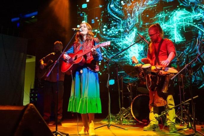 ЭтноLife приглашает занять место в ряду популярных российских исполнителей