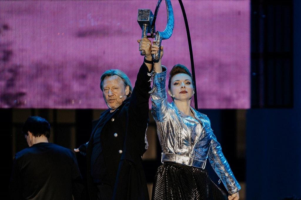 В Москве пройдет спектакль «Рабочий и колхозница. Гала. 85 лет любви»