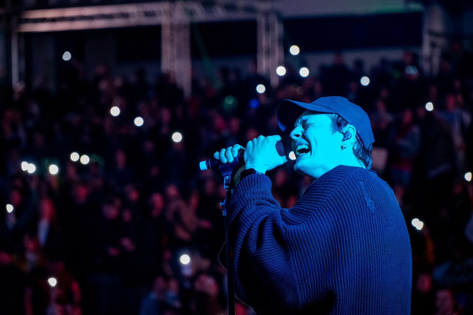 «Владивосток.МАЙСКИЕ»: рок на китайском, тигры в цветах и танцы под дождём