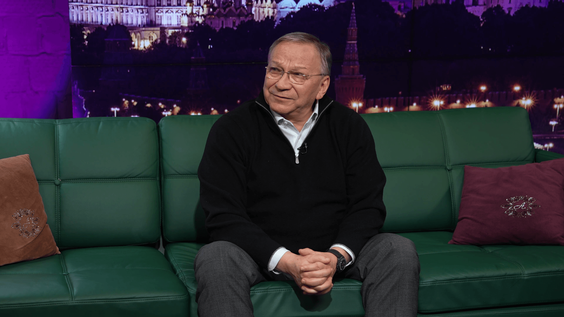 «Без сценария»: Игорь Угольников — о Патриках и «похоронах еды»