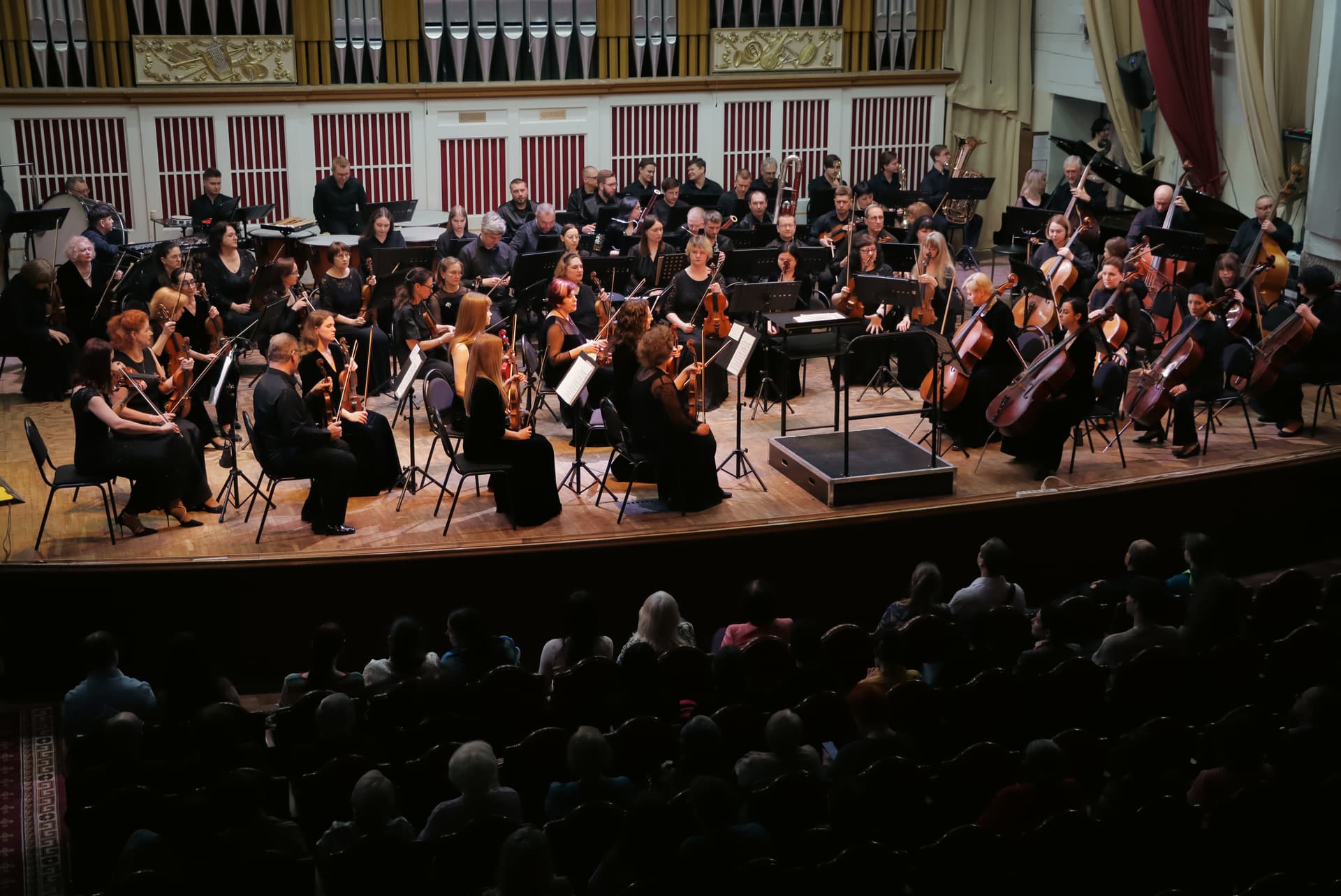 Музыкальное единство: два оркестра Донбасса объединились на сцене