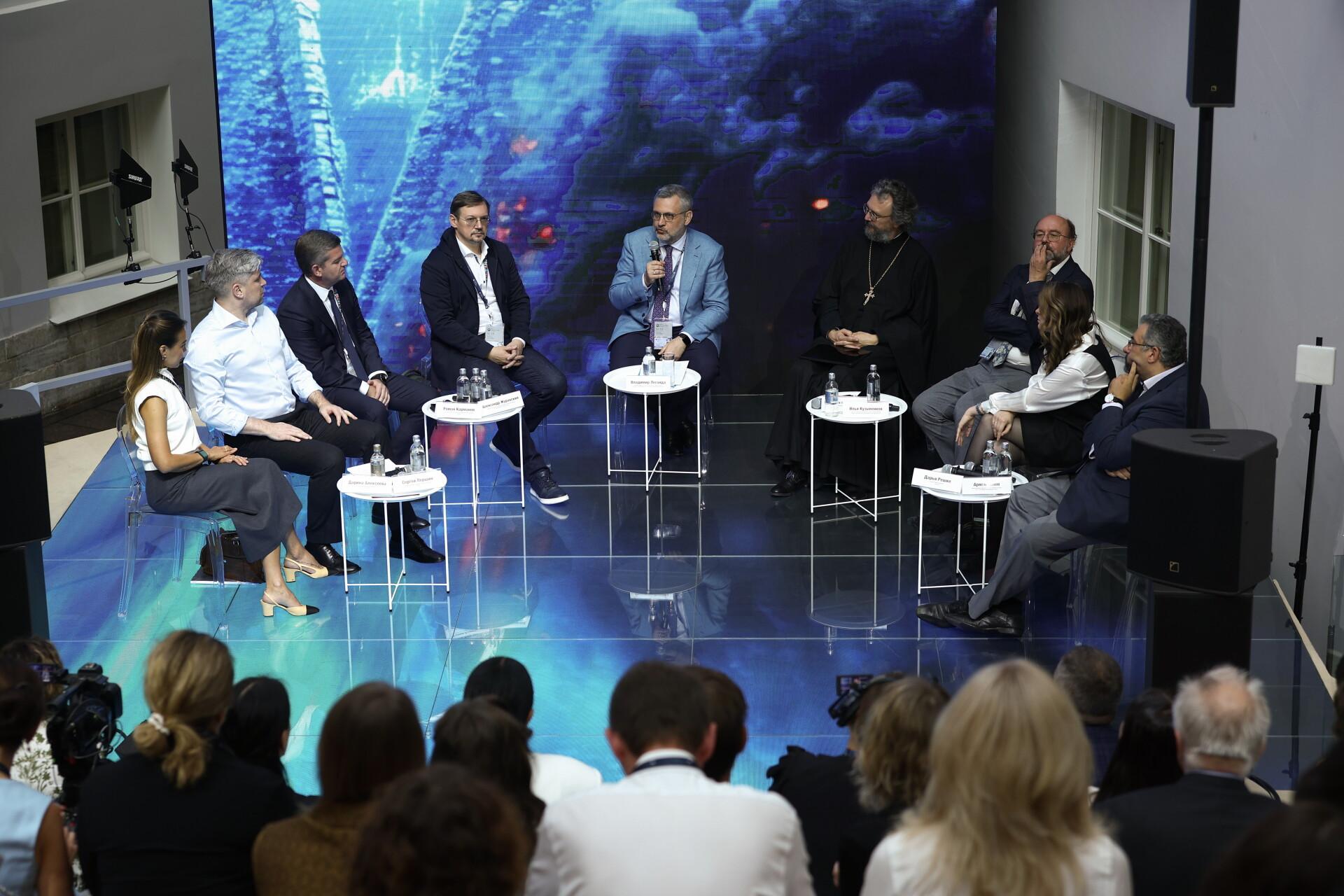 На Форуме объединённых культур обсудили этические вызовы и просветительские возможности новых медиатехнологий